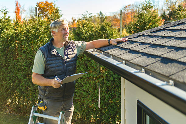 Professional Roofing technician working in Smithtown, NY